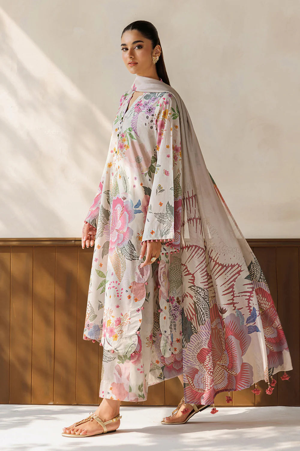 BAROQUE UF-4499