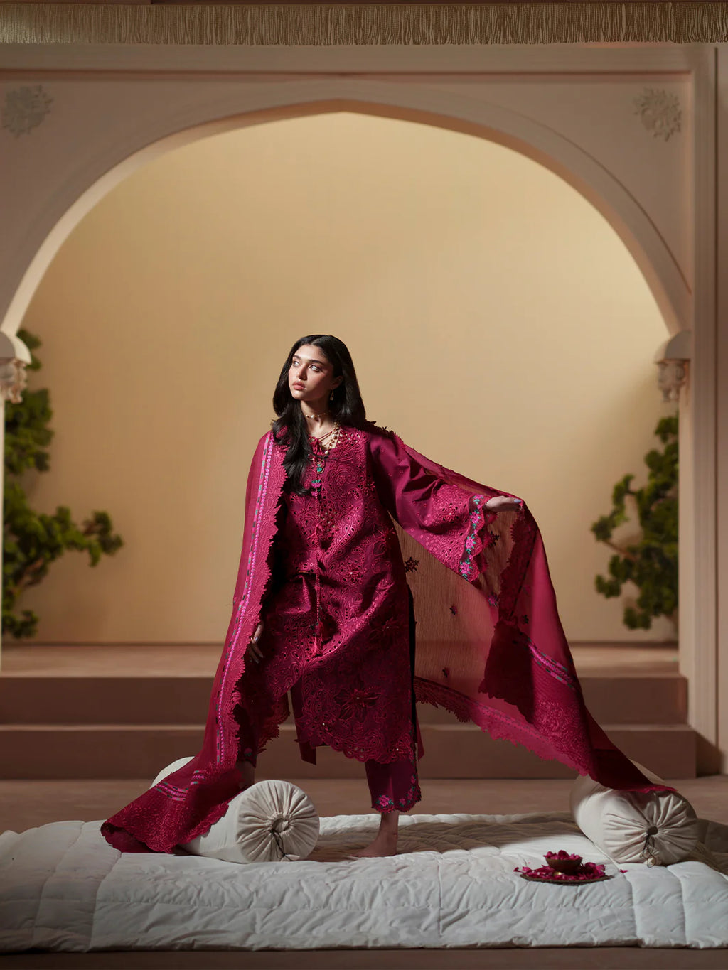 BINILYAS MASHRIQ LUXURY D-113-B