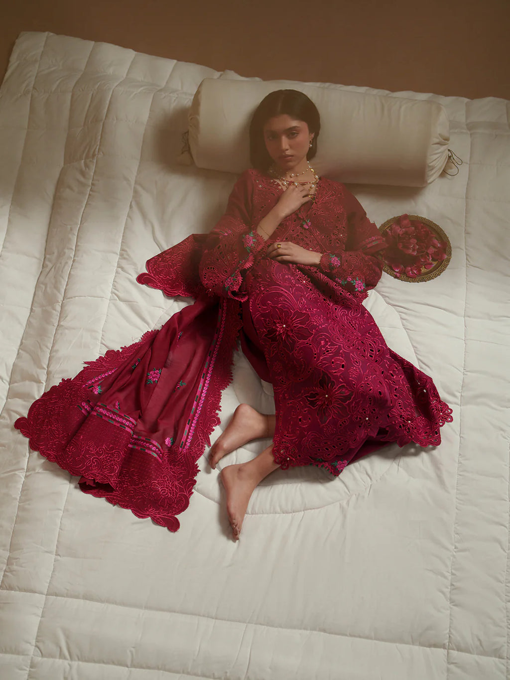 BINILYAS MASHRIQ LUXURY D-113-B