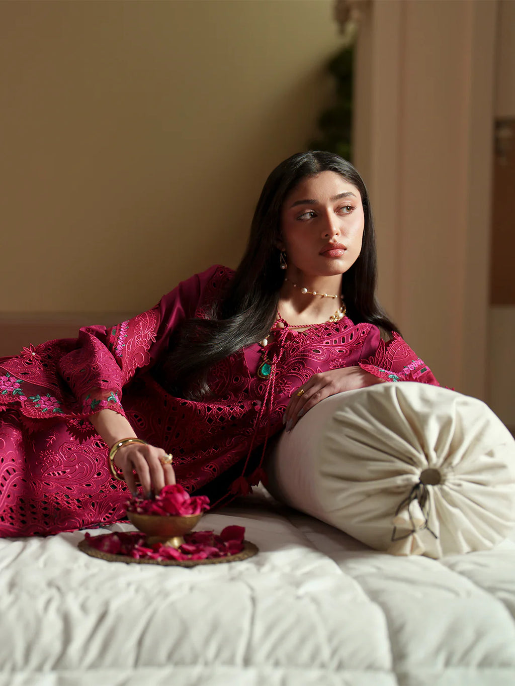 BINILYAS MASHRIQ LUXURY D-113-B