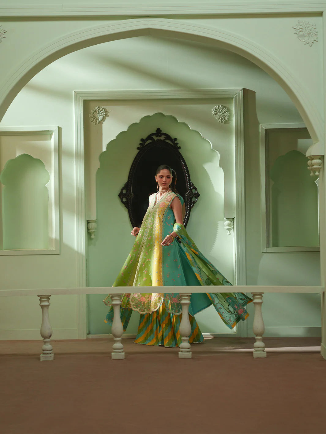 BINILYAS MASHRIQ LUXURY D-114-A