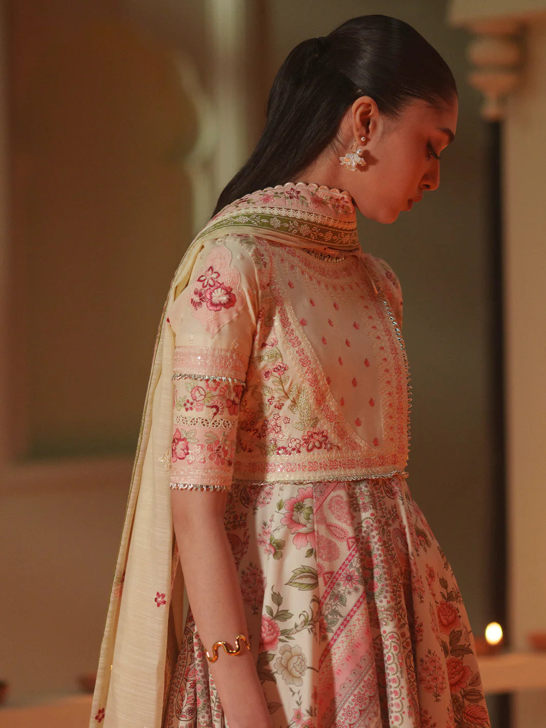 BINILYAS MASHRIQ LUXURY D-115-A