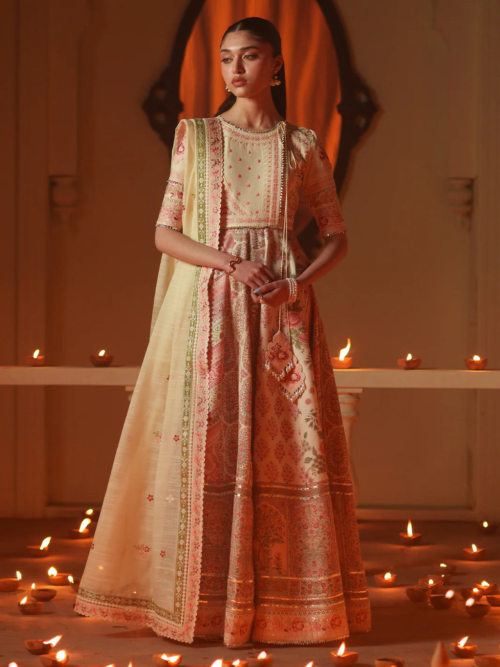 BINILYAS MASHRIQ LUXURY D-115-A