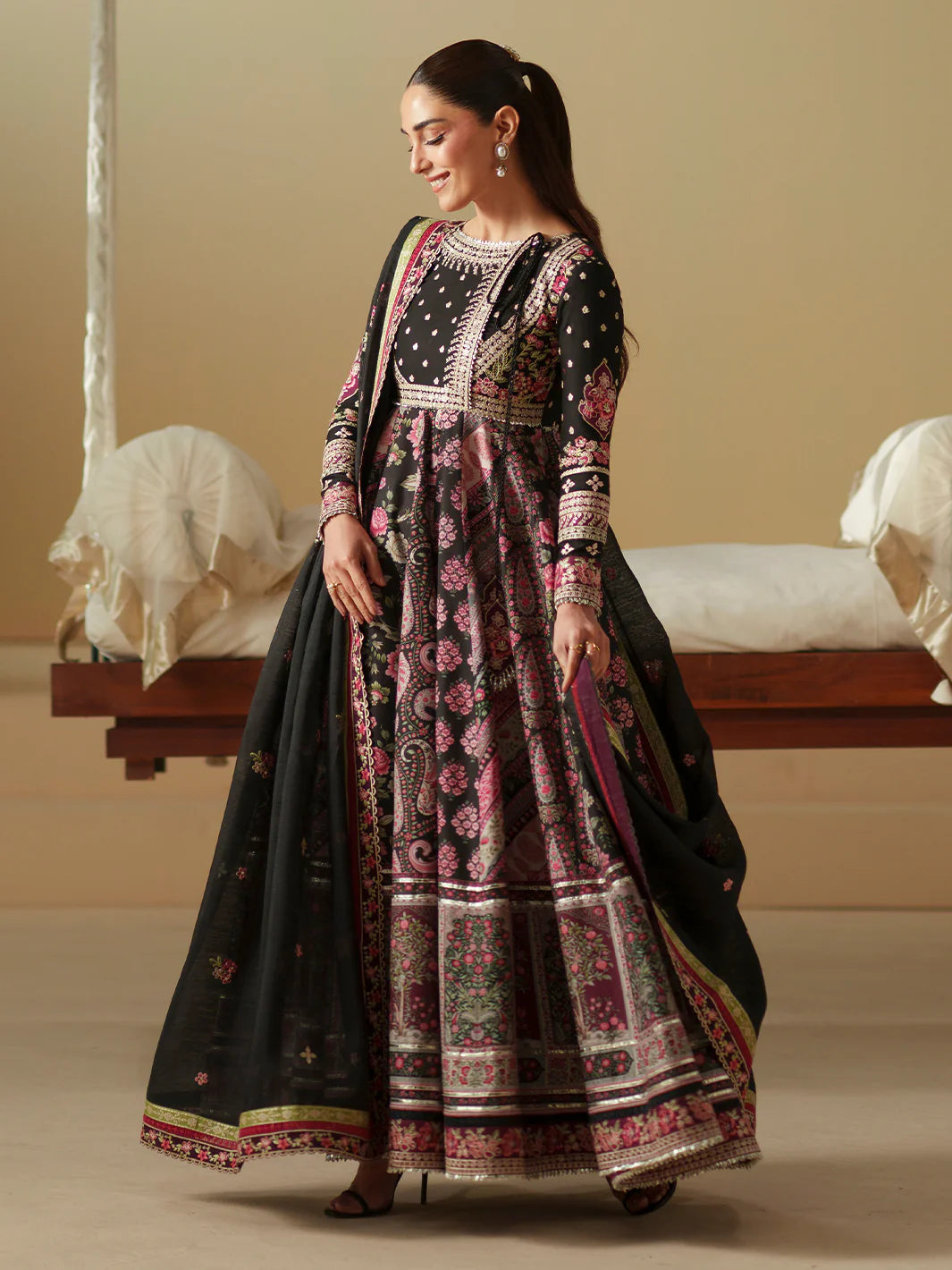 BINILYAS MASHRIQ LUXURY D-115-B
