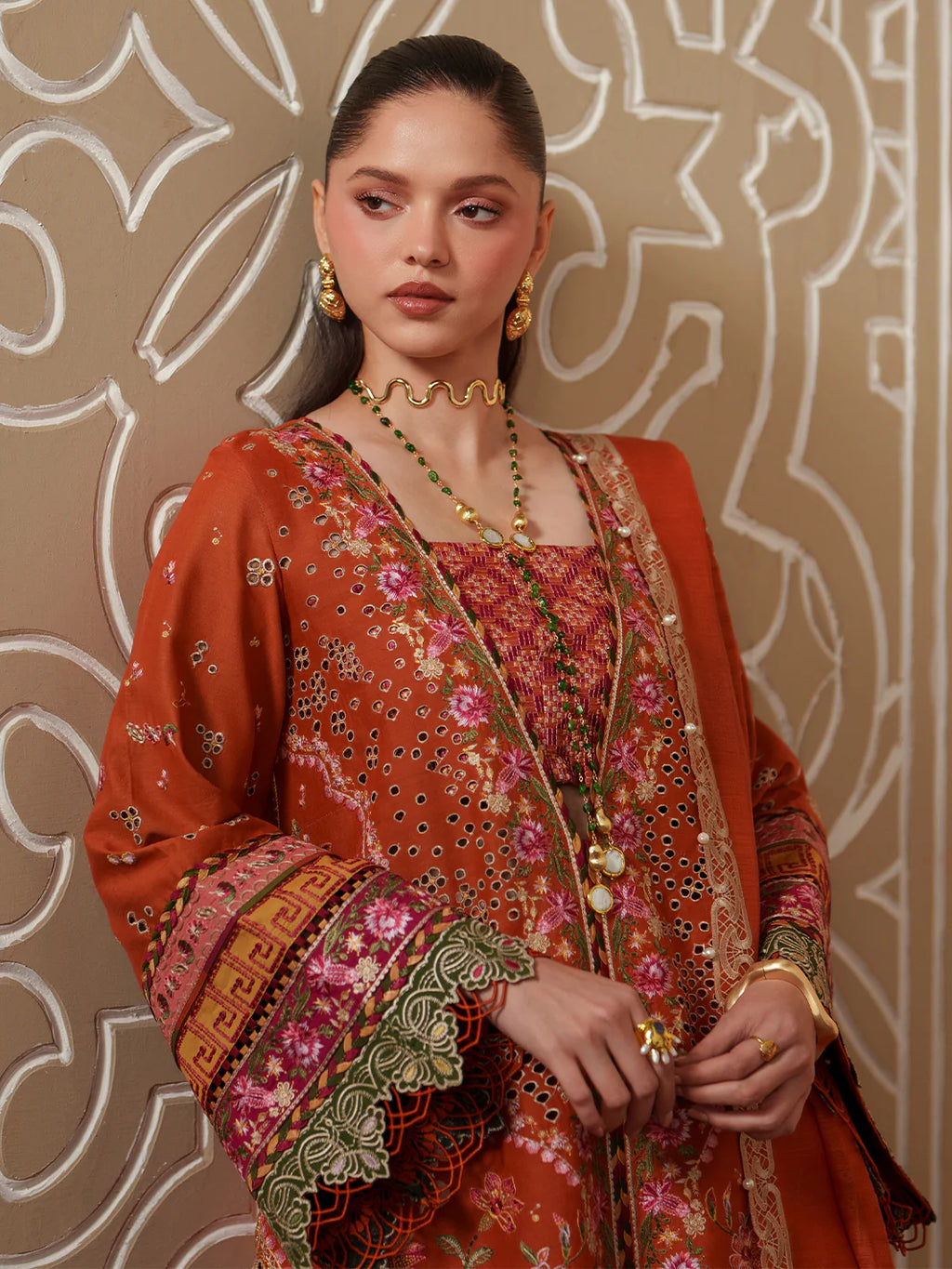 BINILYAS MASHRIQ LUXURY D-116-A