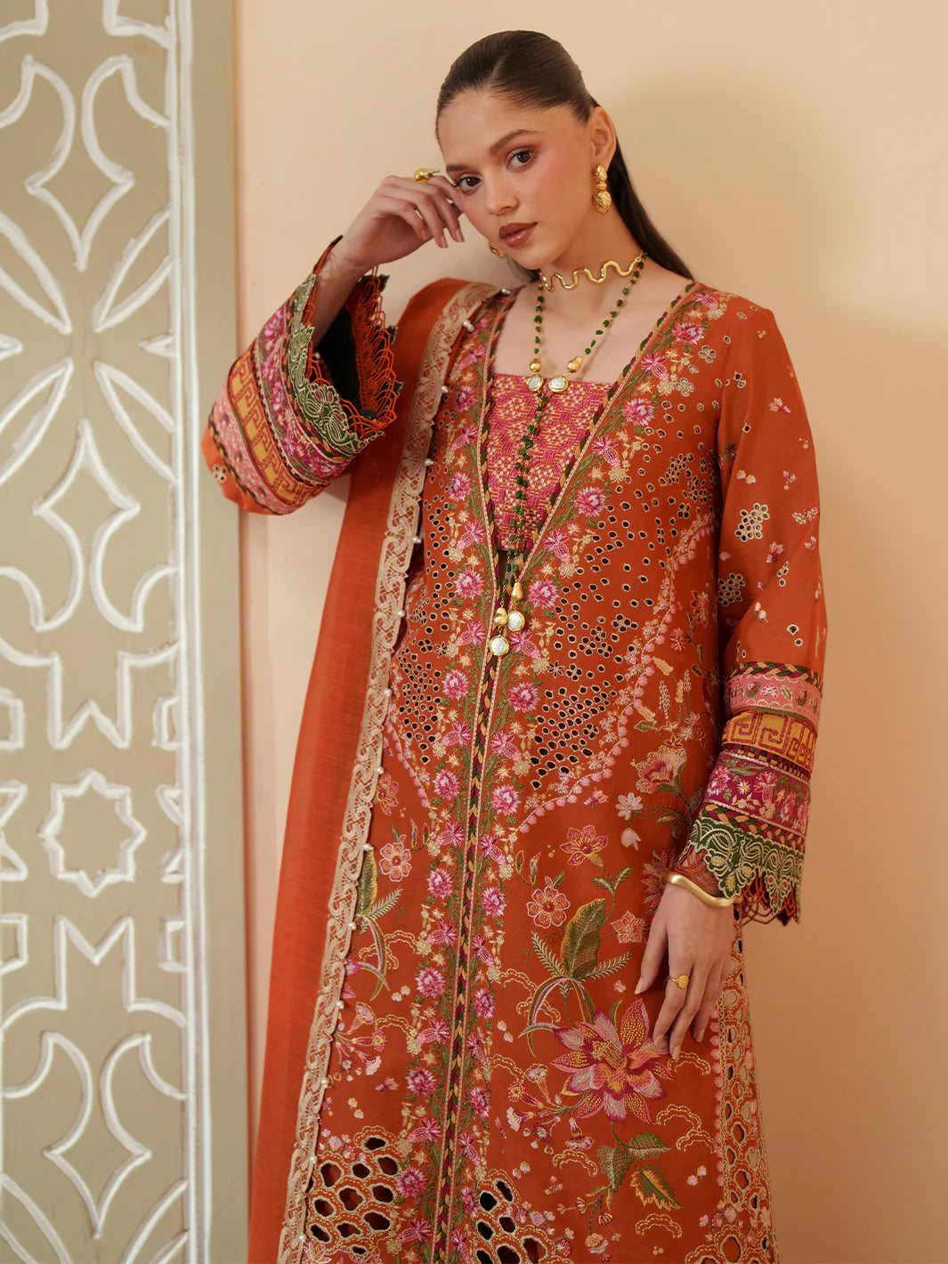 BINILYAS MASHRIQ LUXURY D-116-A