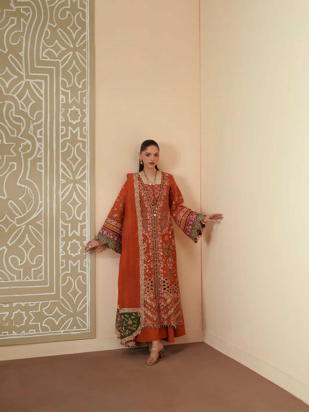 BINILYAS MASHRIQ LUXURY D-116-A