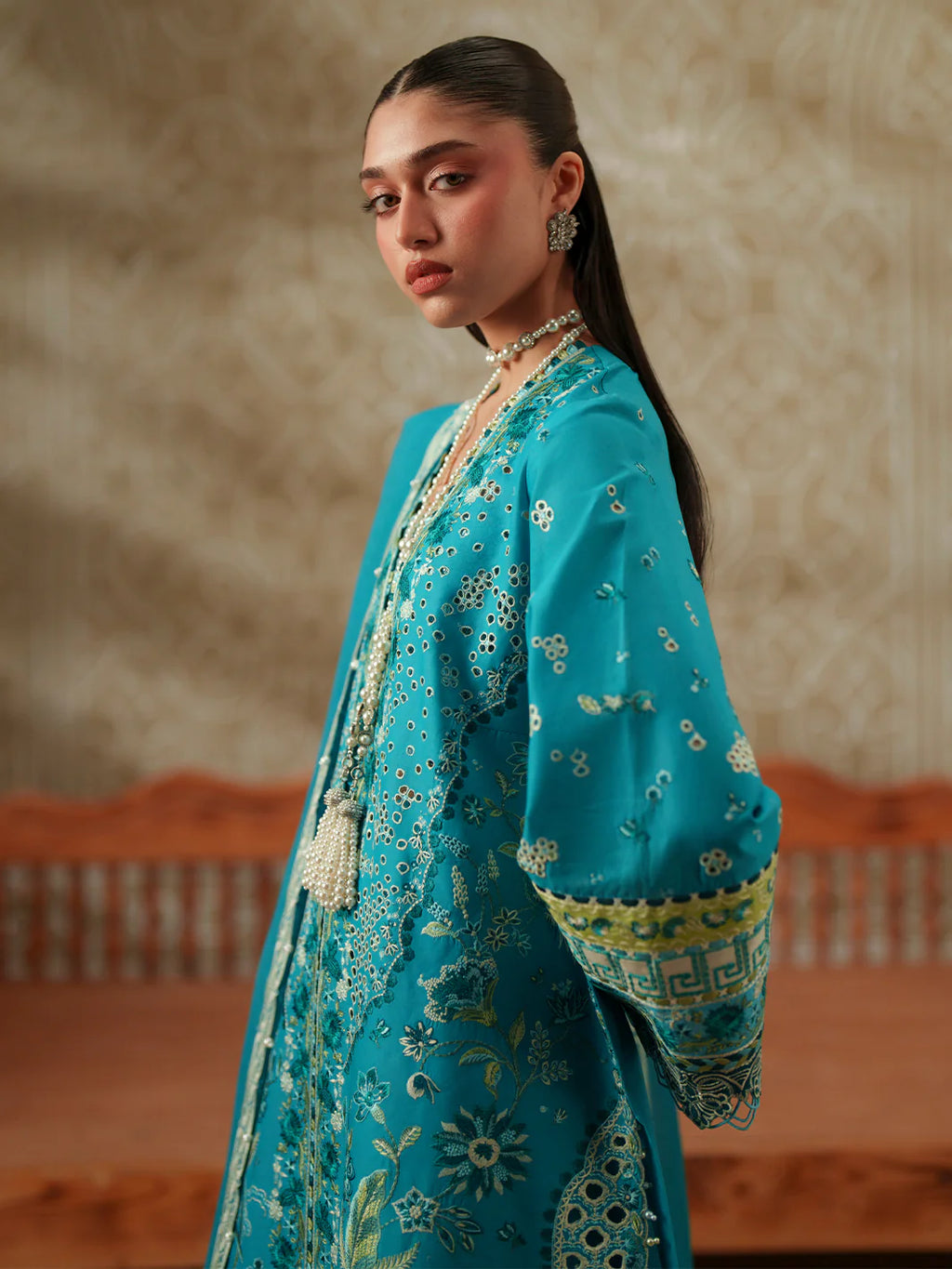 BINILYAS MASHRIQ LUXURY D-116-B