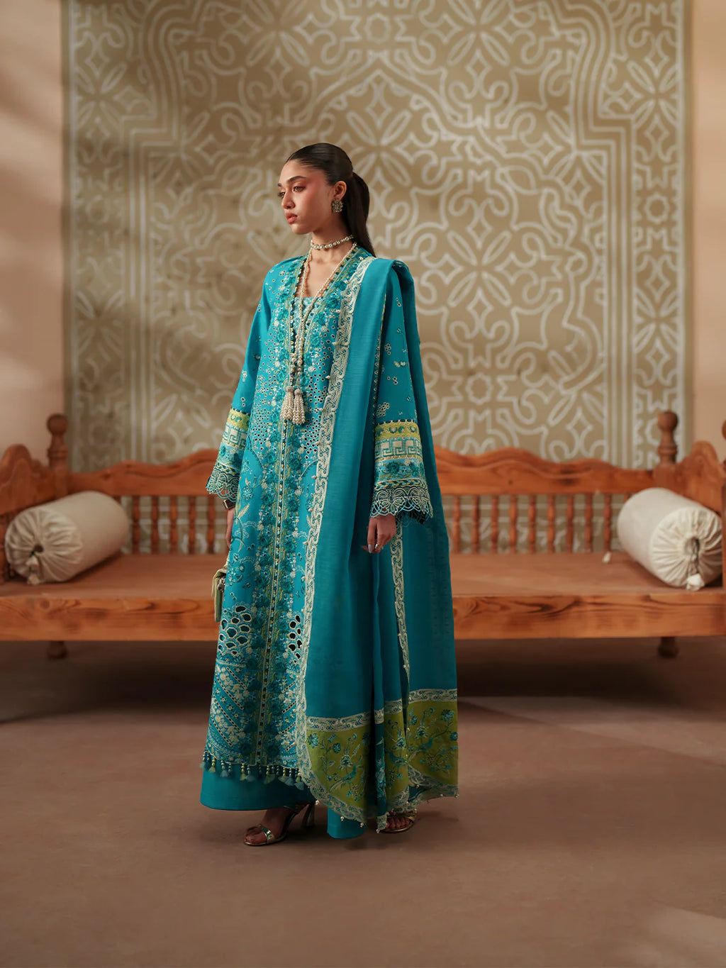 BINILYAS MASHRIQ LUXURY D-116-B