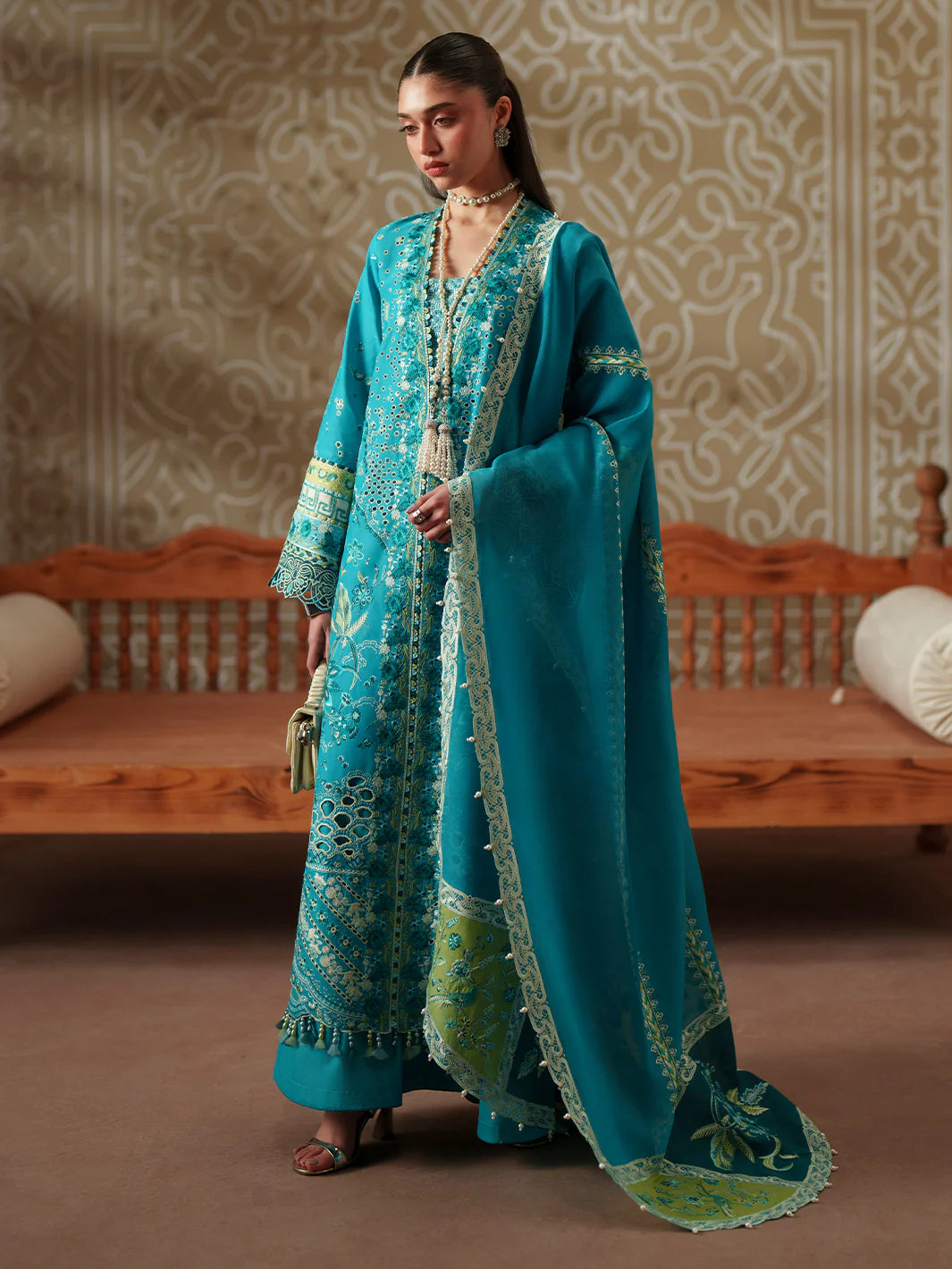 BINILYAS MASHRIQ LUXURY D-116-B