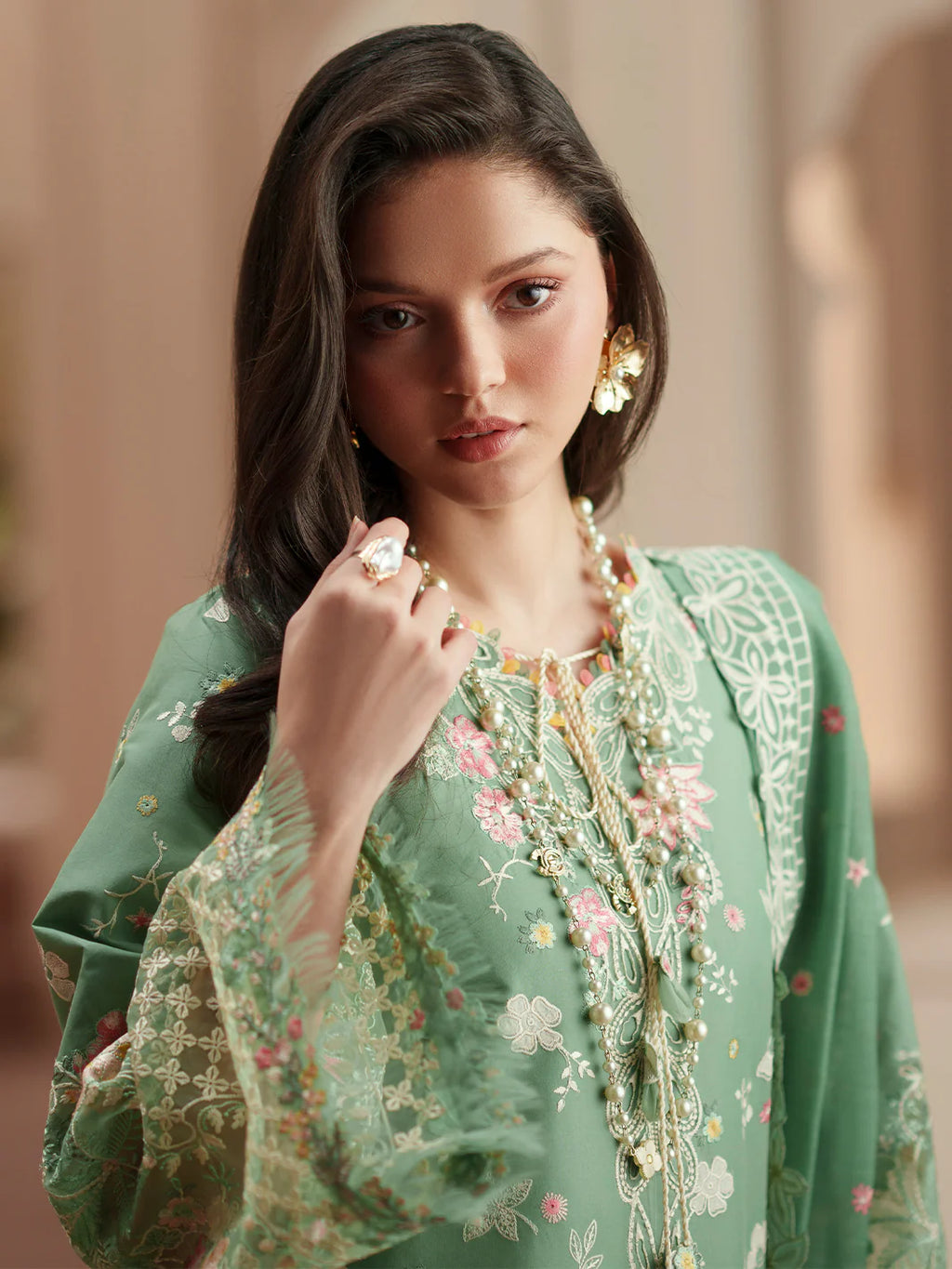 BINILYAS MASHRIQ LUXURY D-117-A