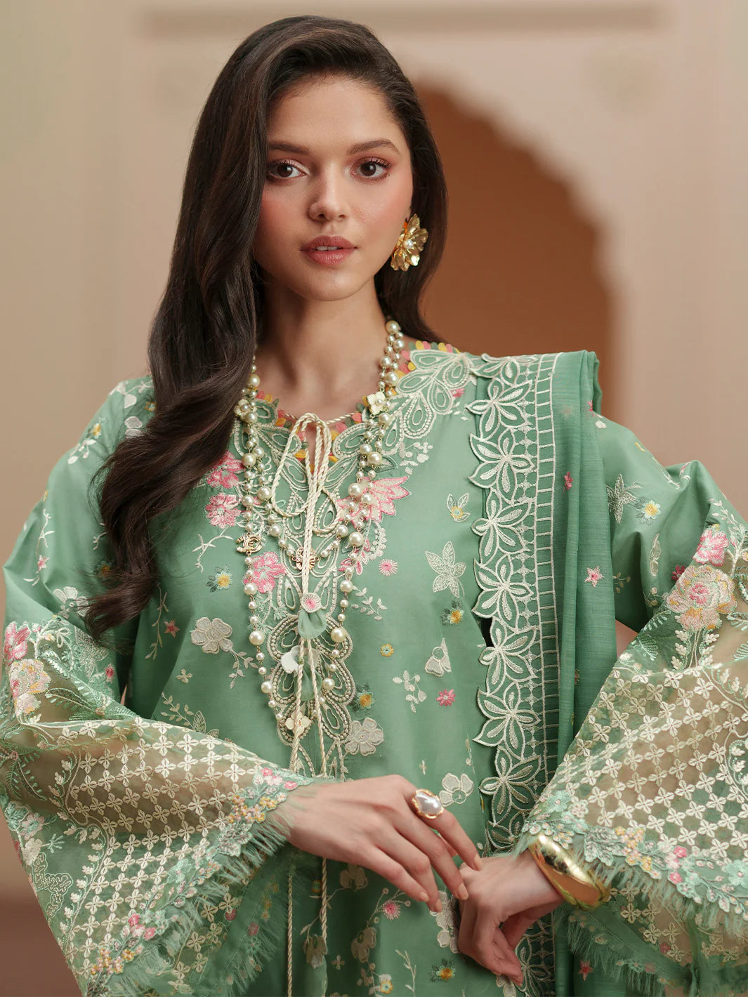 BINILYAS MASHRIQ LUXURY D-117-A
