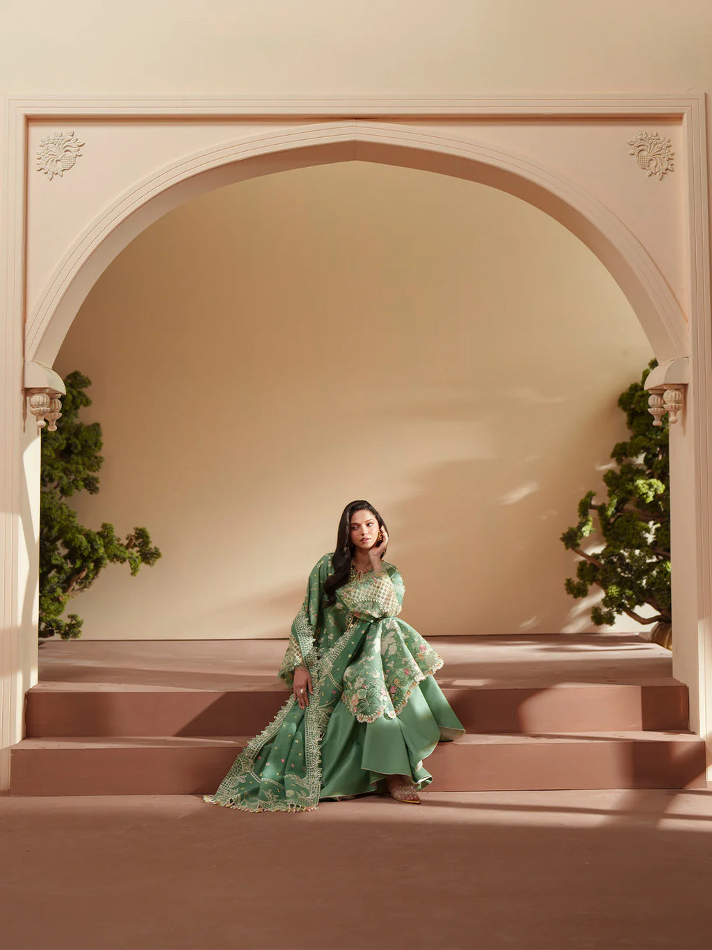 BINILYAS MASHRIQ LUXURY D-117-A