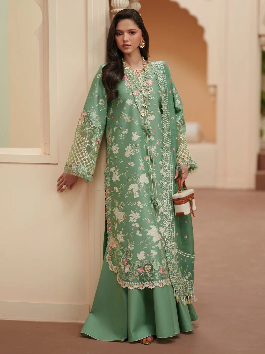 BINILYAS MASHRIQ LUXURY D-117-A