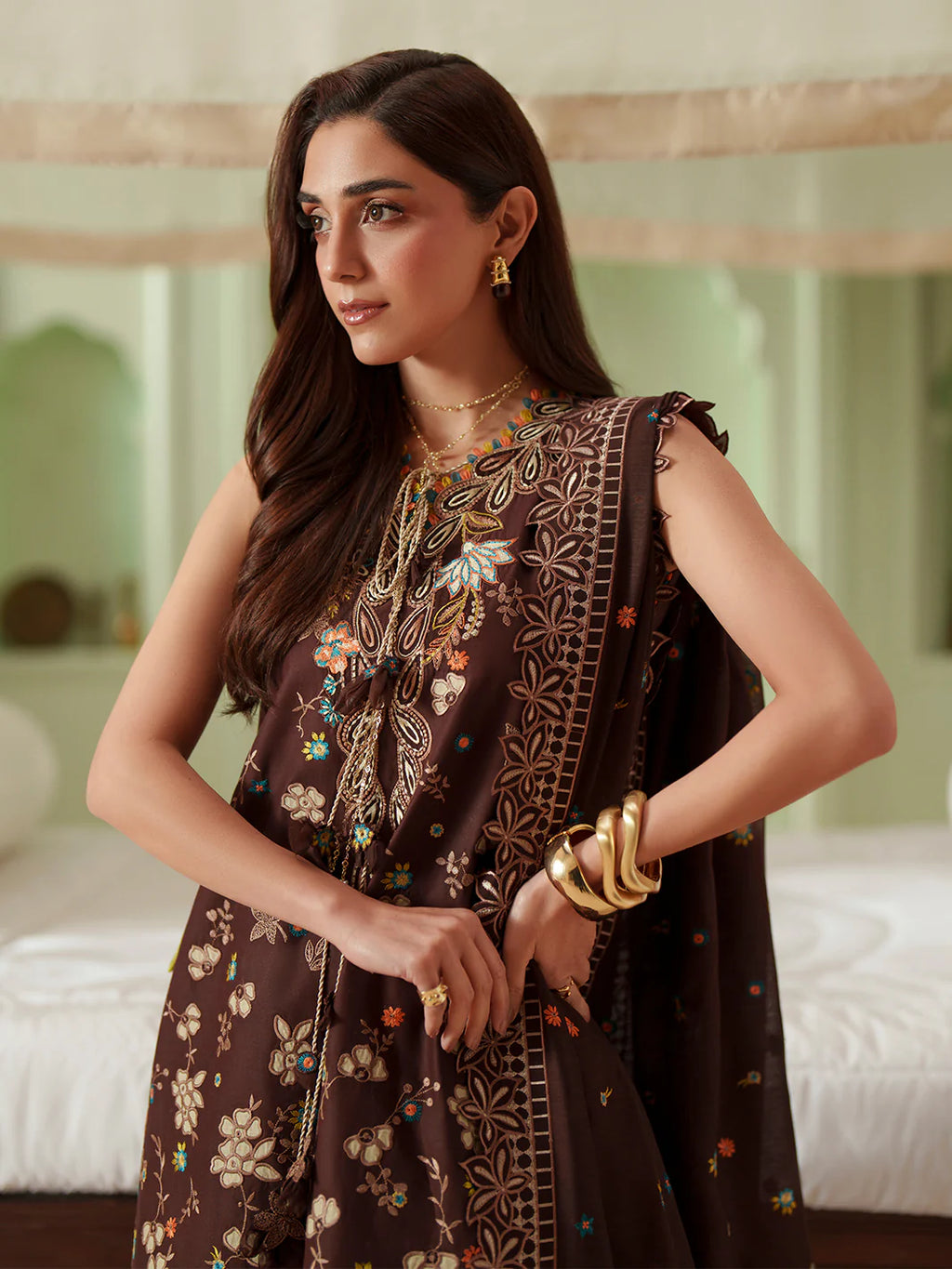 BINILYAS MASHRIQ LUXURY D-117-B