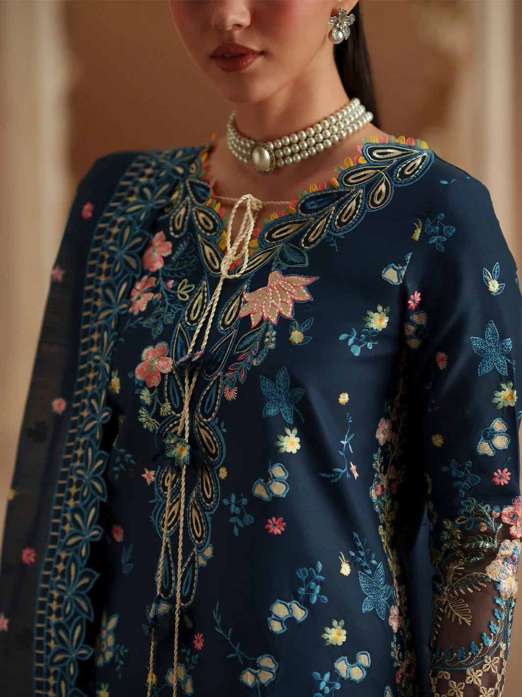 STITCHED BY CC D-117-C BINILYAS 3PC