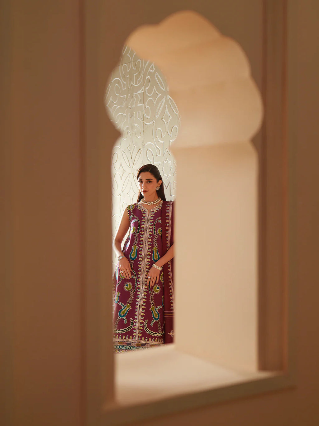 BINILYAS MASHRIQ LUXURY D-118-A