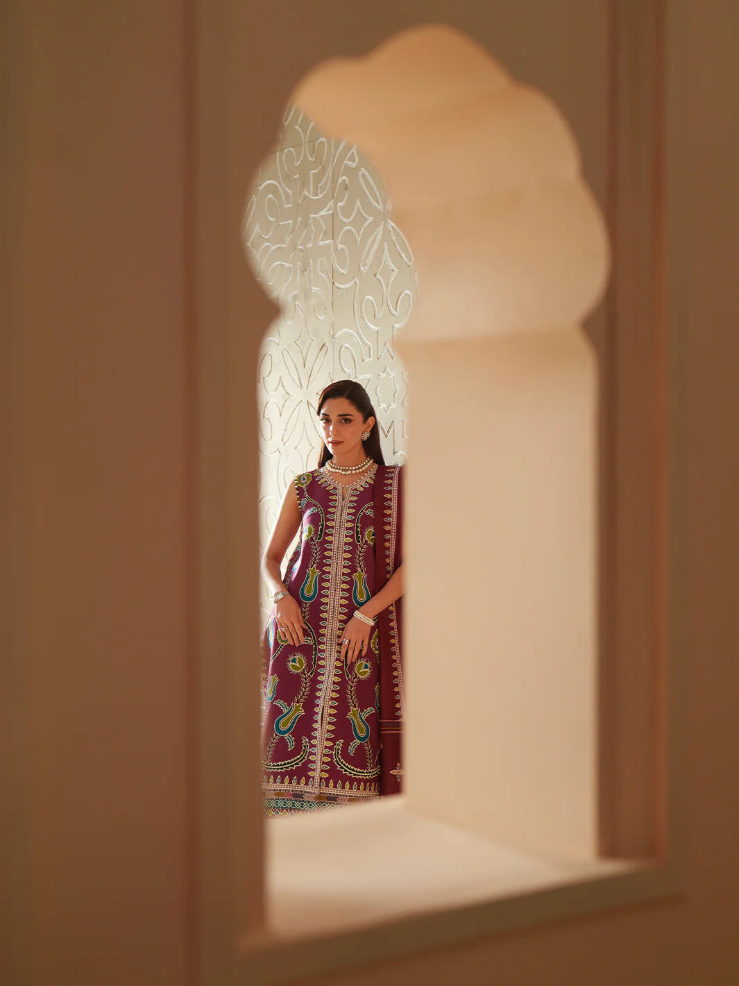BINILYAS MASHRIQ LUXURY D-118-A