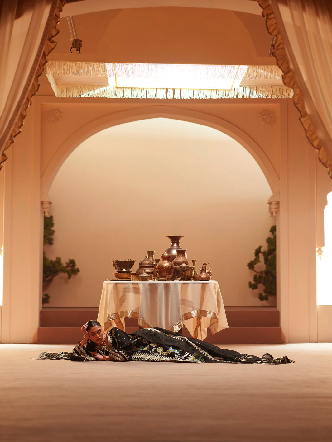 BINILYAS MASHRIQ LUXURY D-118-B