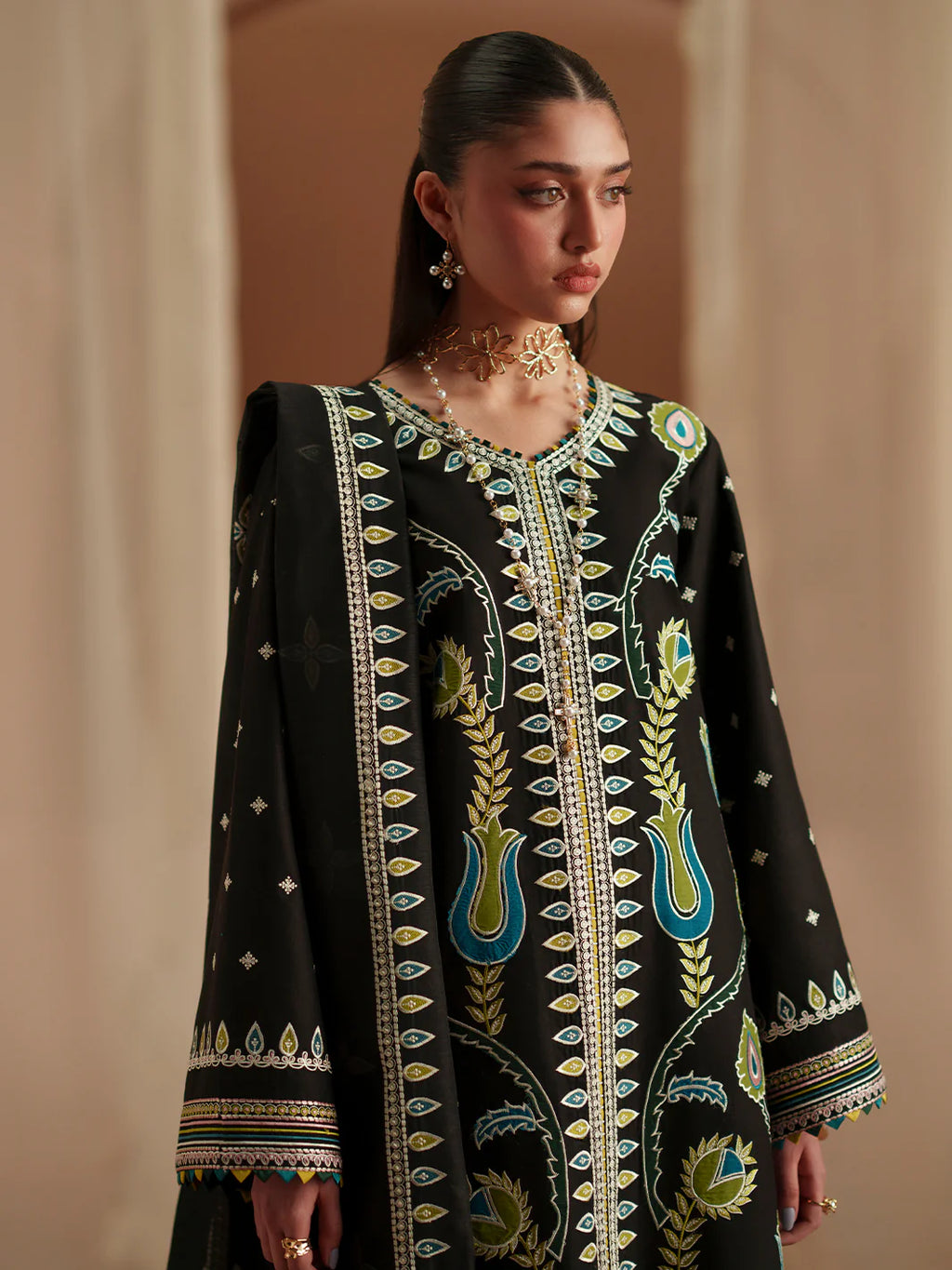 BINILYAS MASHRIQ LUXURY D-118-B
