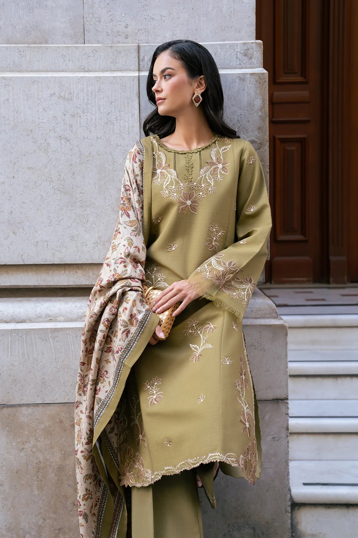 RANG RASIYA MEET ME IN ISTANBUL EDEN