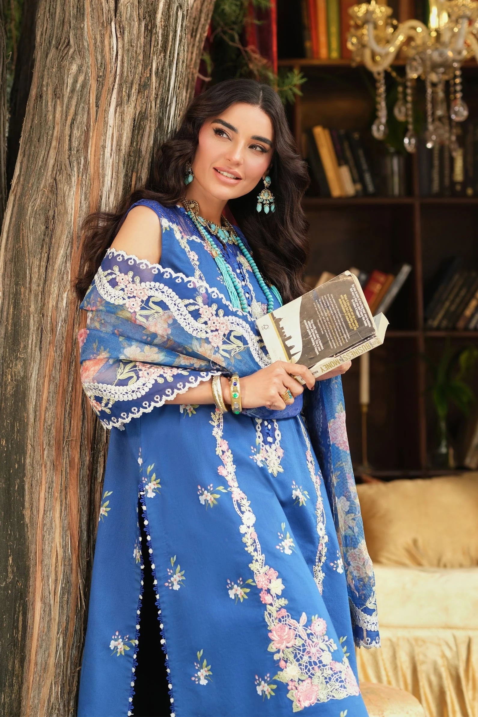 STITCHED BY CC MARYAM HUSSAIN FLORAL TALE SKYE 3PC