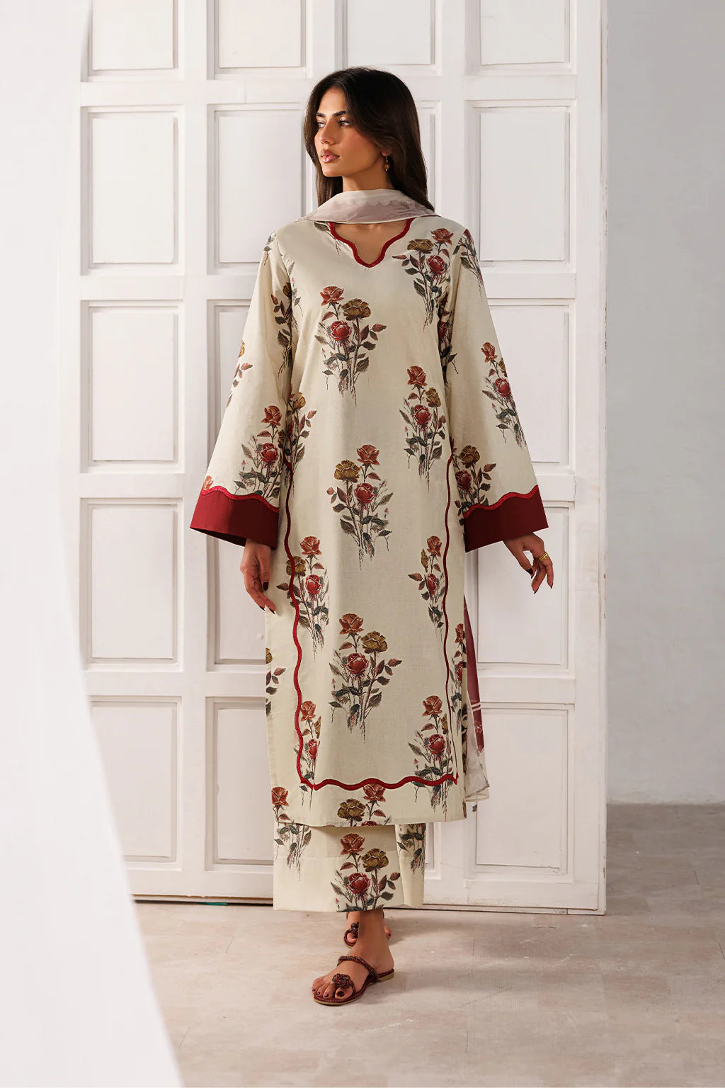 IZNIK QALINE UE-641