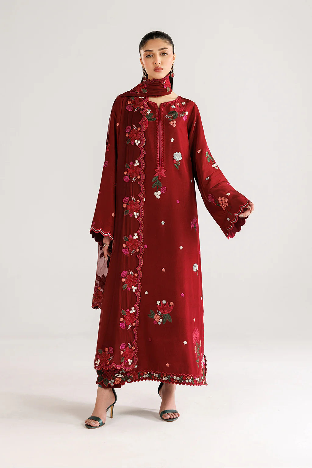 IZNIK UE-652 3PC