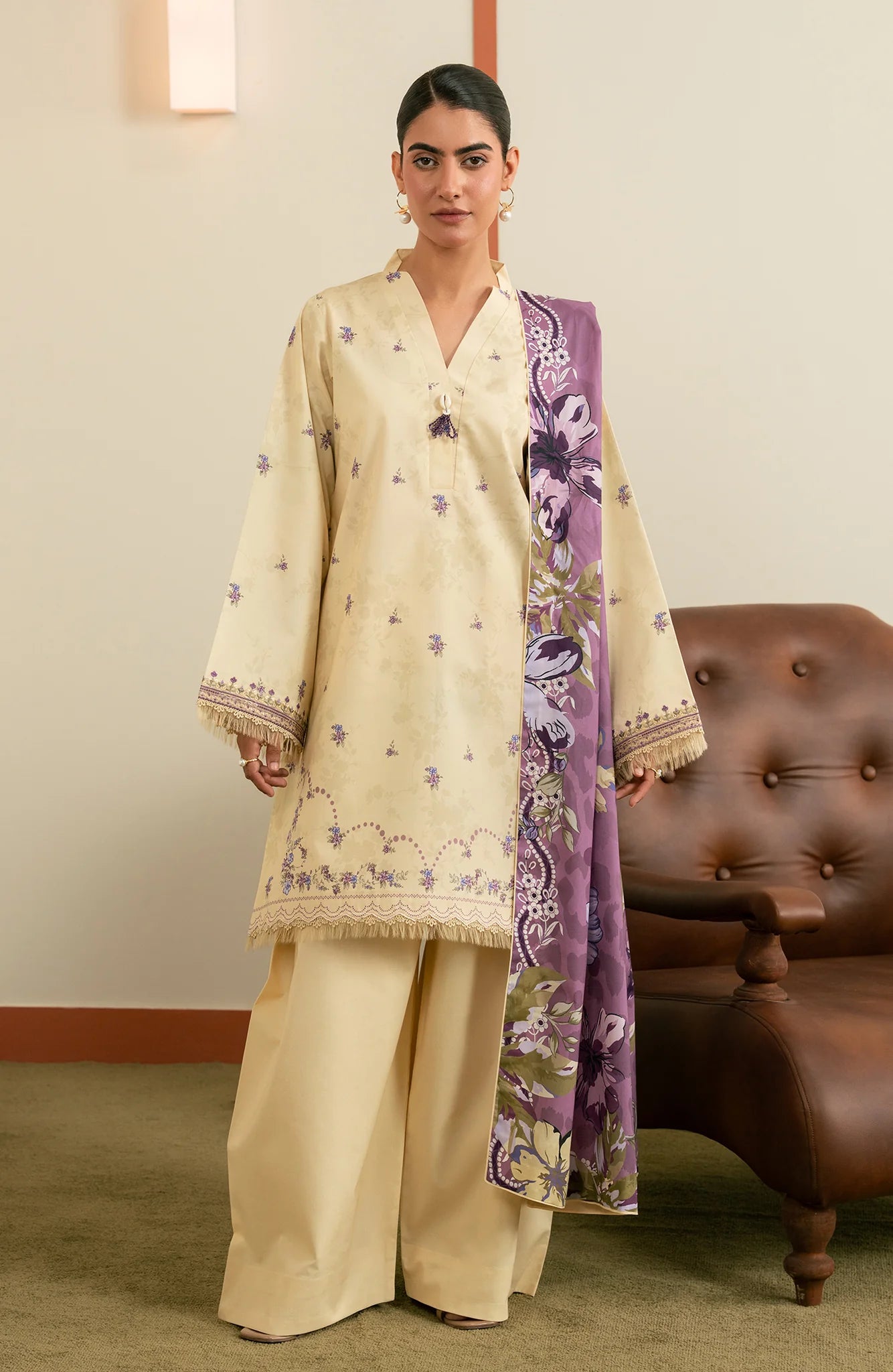 SERAN ESSENTIALS 26  D-02