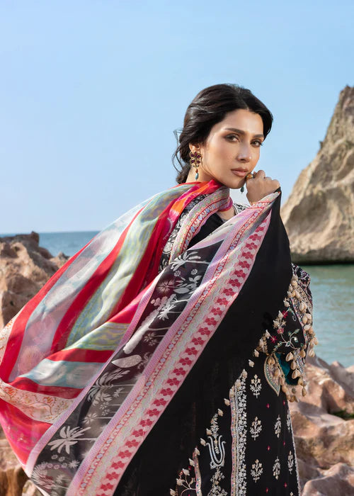 SIRAA BY SADAF FAWAD KHAN KOHL