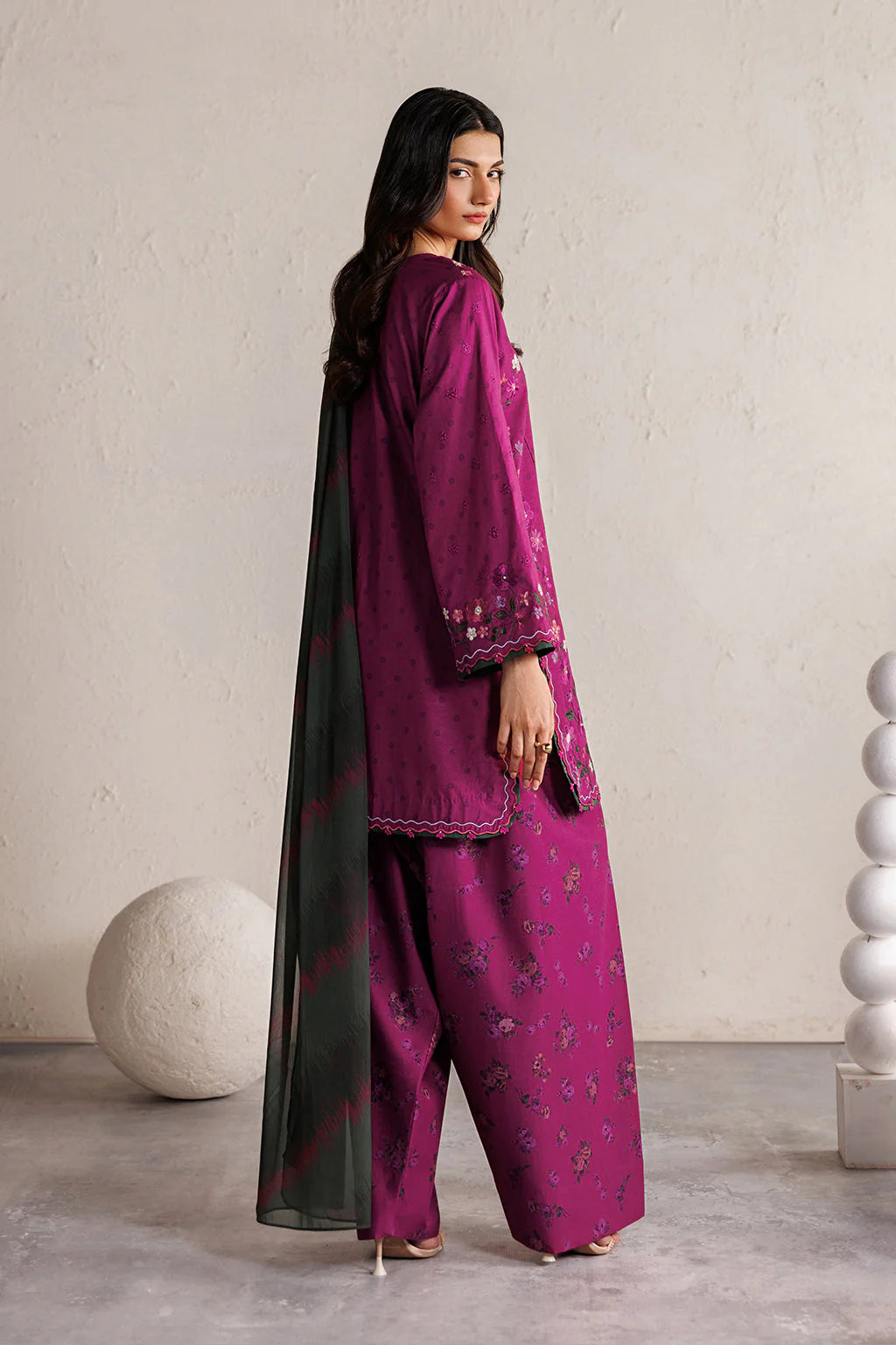 IZNIK FESTIVE LAWN IBE-01