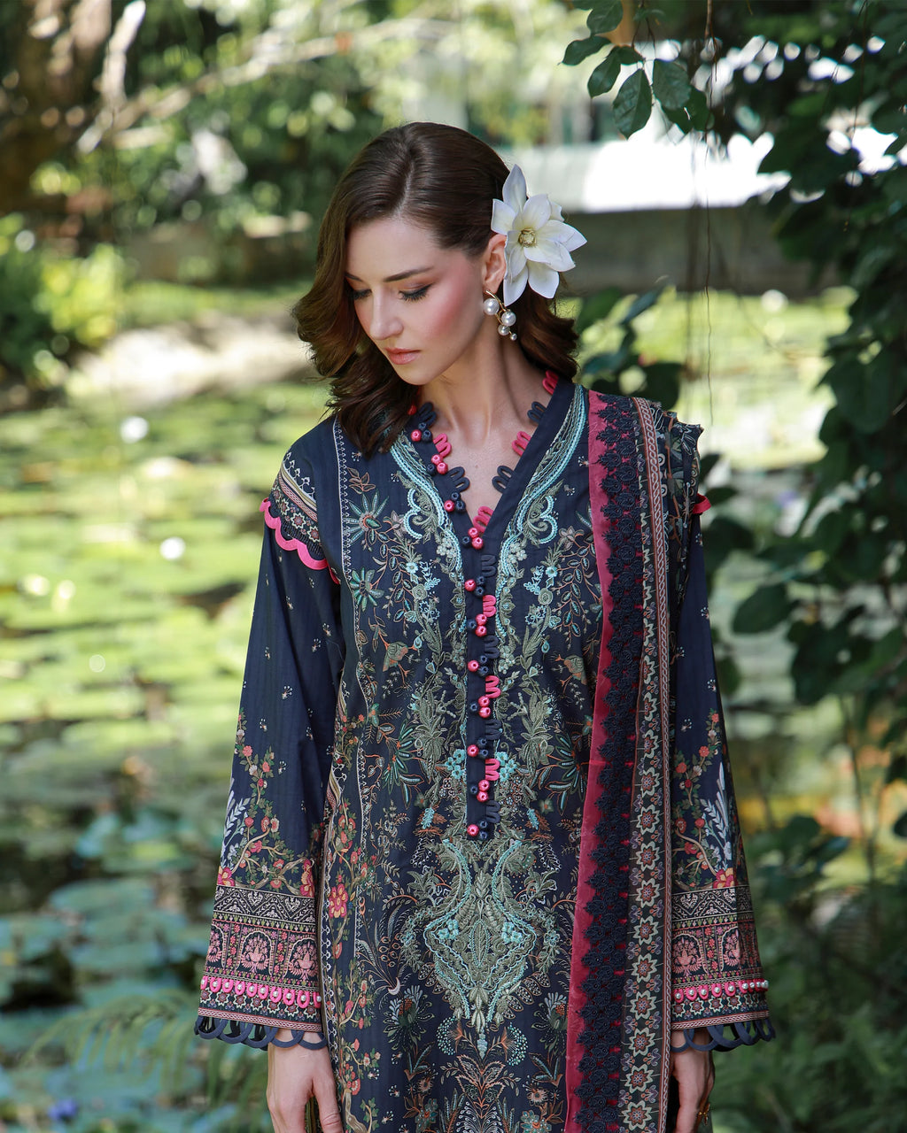 JADE URBANE EMBROIDERED LAWN NOIRE
