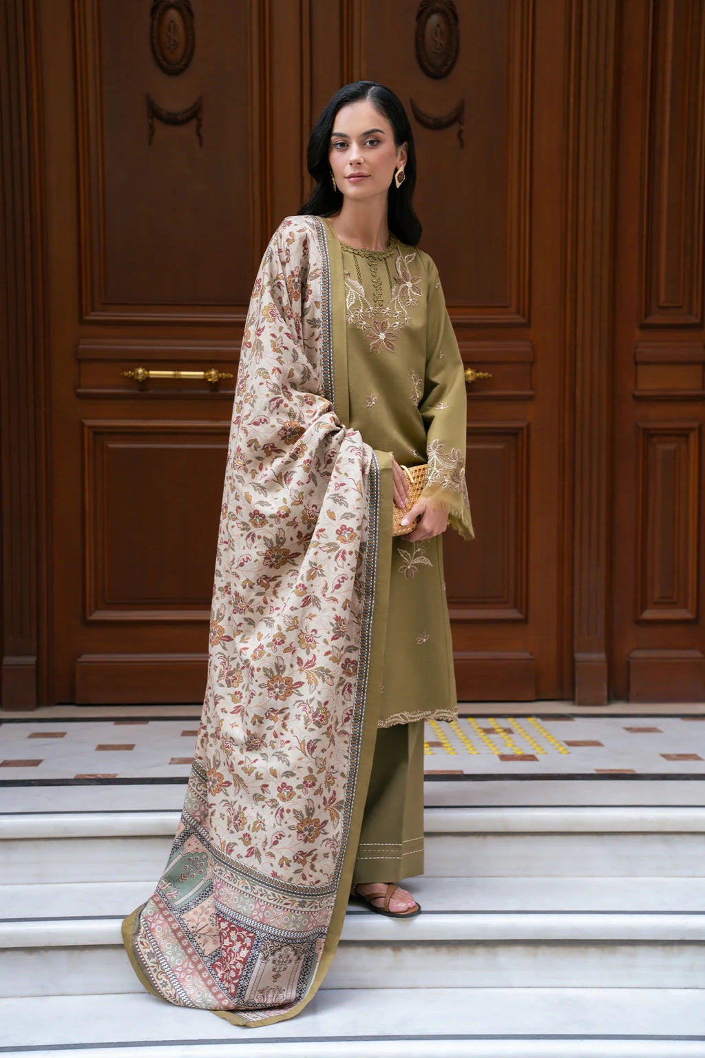 RANG RASIYA MEET ME IN ISTANBUL EDEN