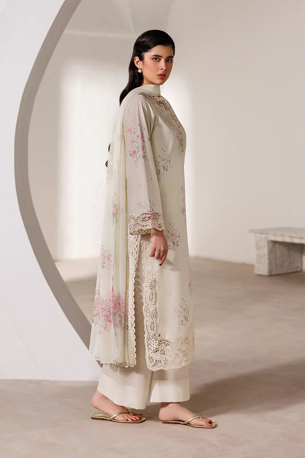 IZNIK EXCLUSIVE LAWN UE-632