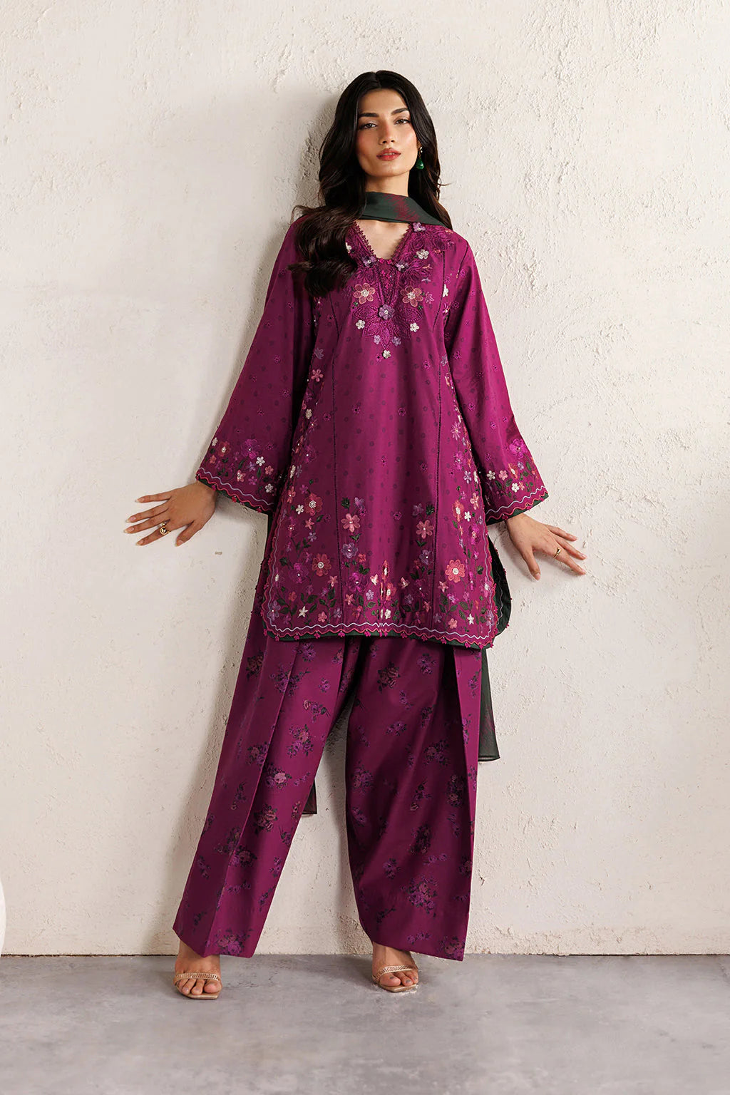 IZNIK FESTIVE LAWN IBE-01