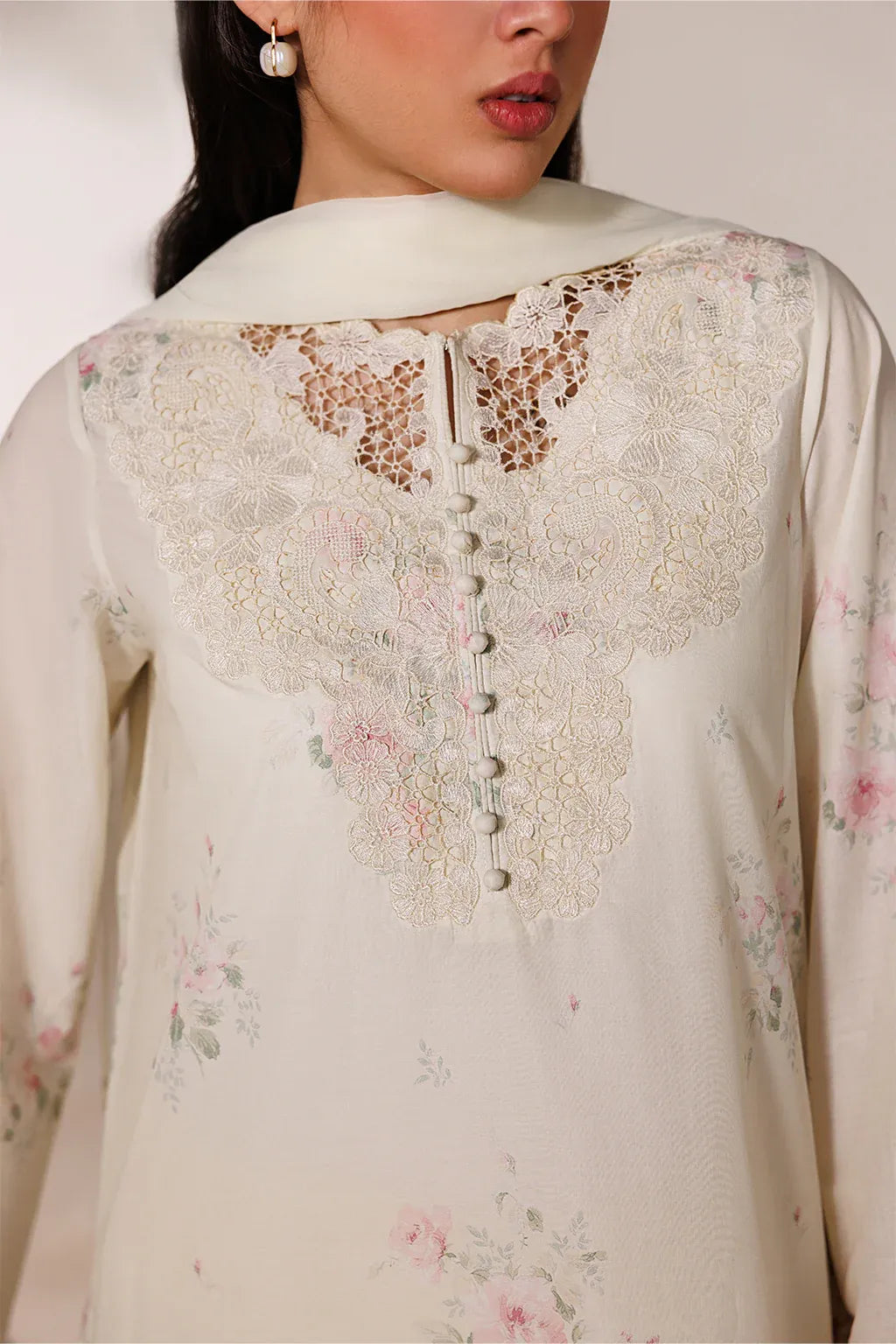IZNIK EXCLUSIVE LAWN UE-632