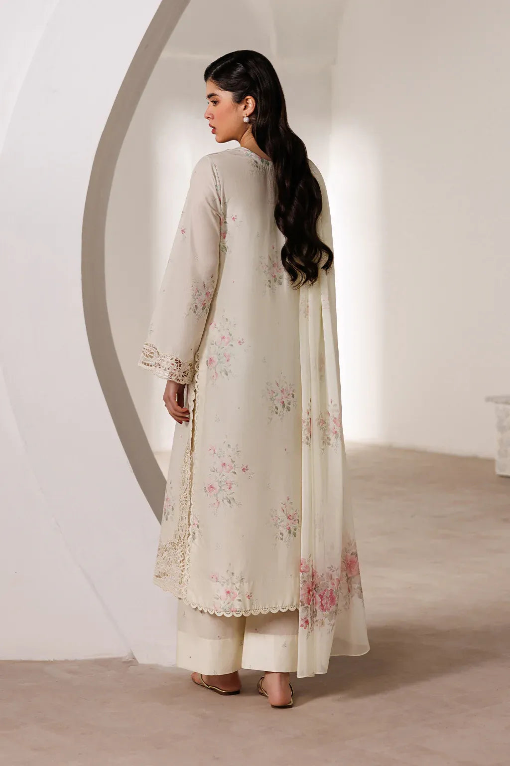 IZNIK EXCLUSIVE LAWN UE-632