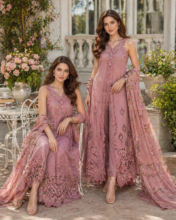 NOOR BY SAADIA ASAD LUXE CHIKANKARI D-08
