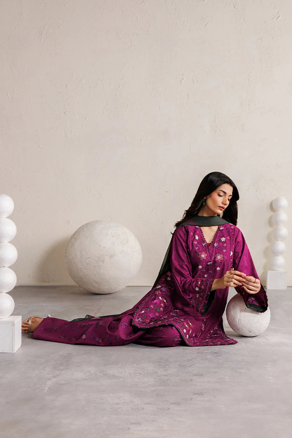 IZNIK FESTIVE LAWN IBE-01