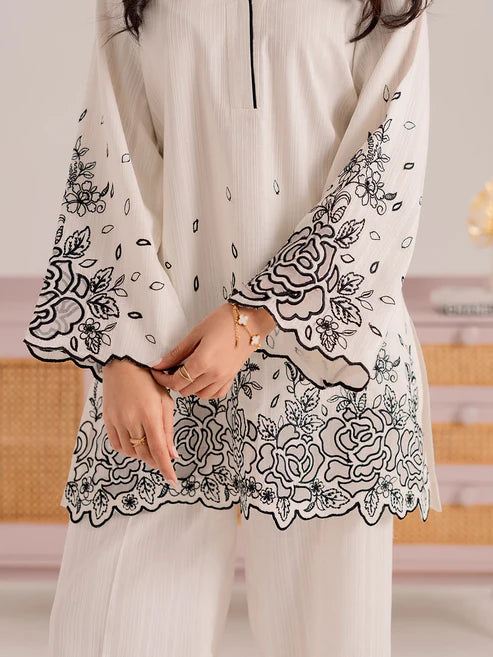 KIARA NOIRVALE 2PC