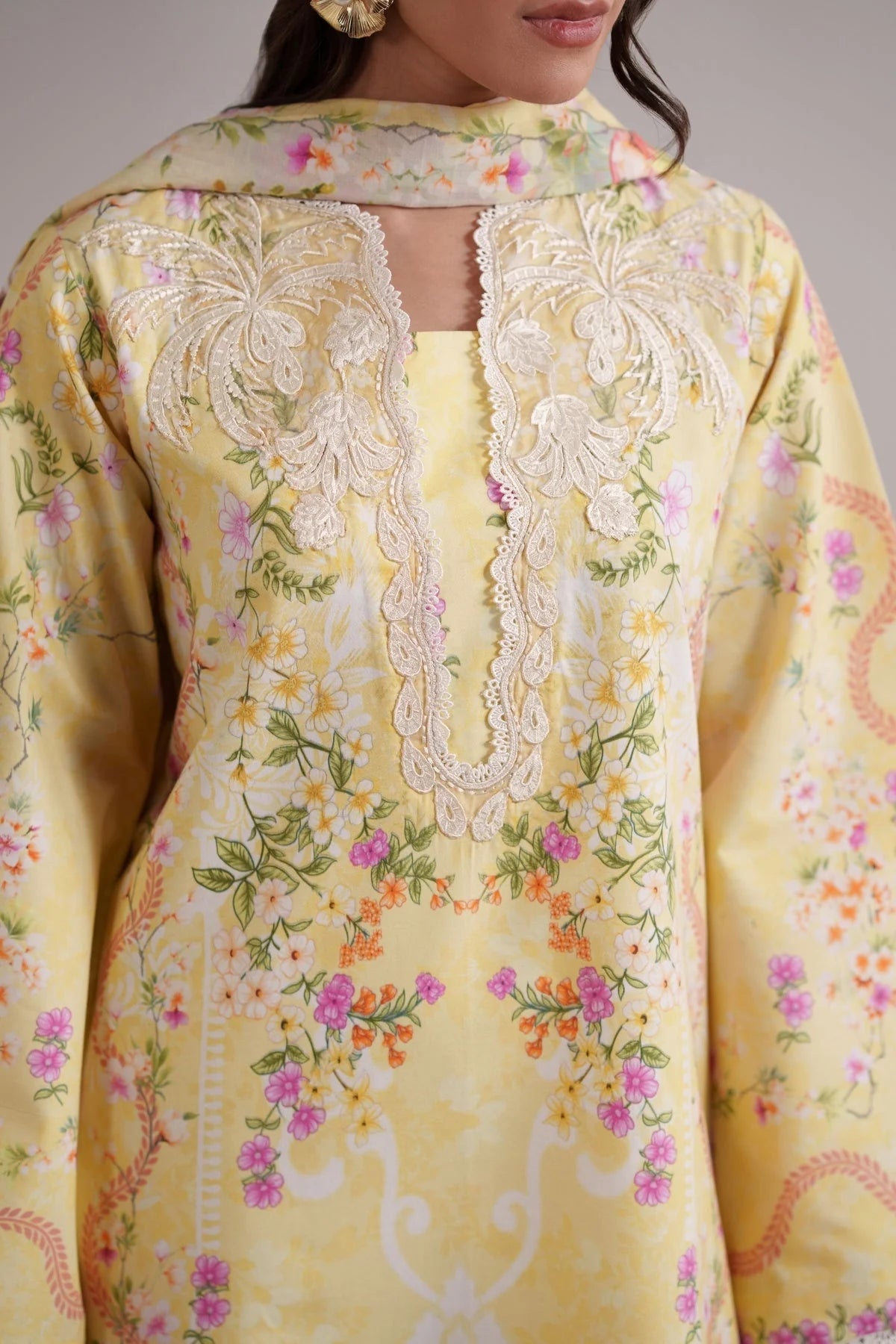 NEESHAY SUMMER DIARY BUTTERCUP BLOOM