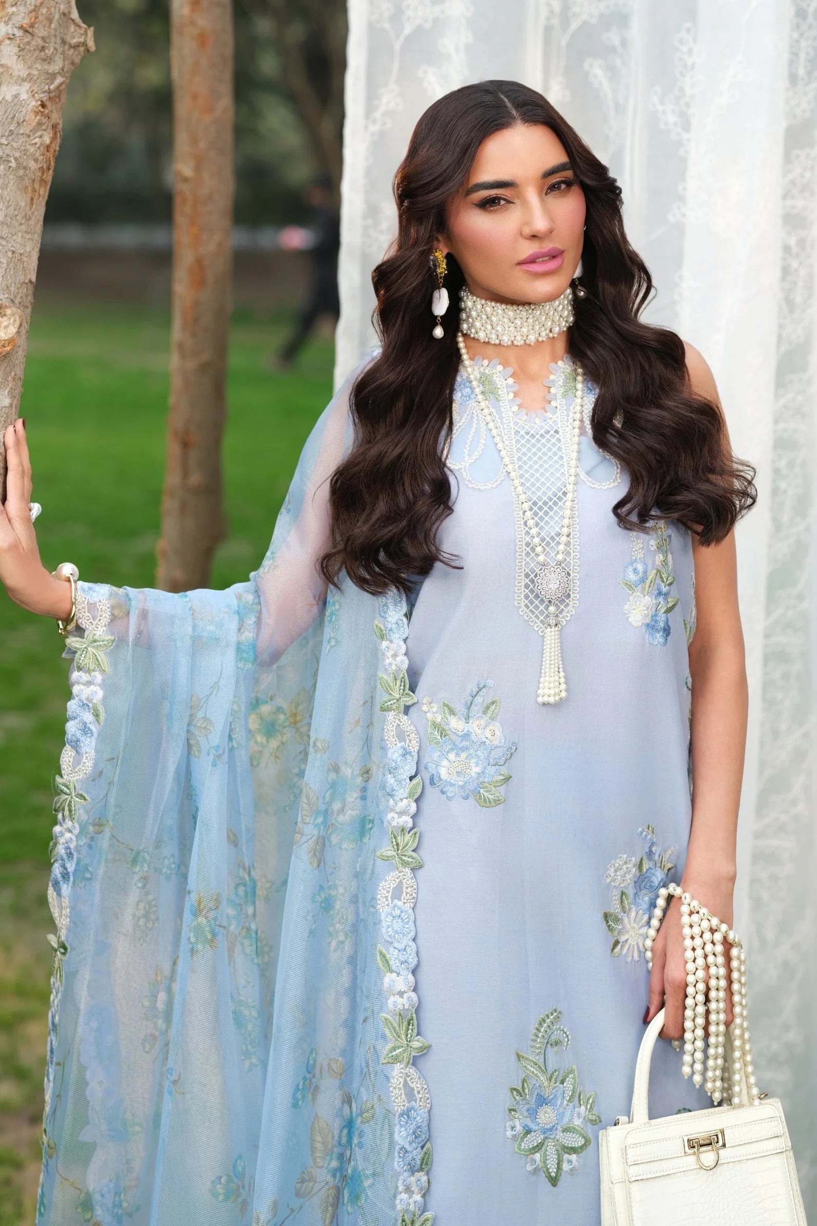 MARYAM HUSSAIN FLORAL TALE FROST