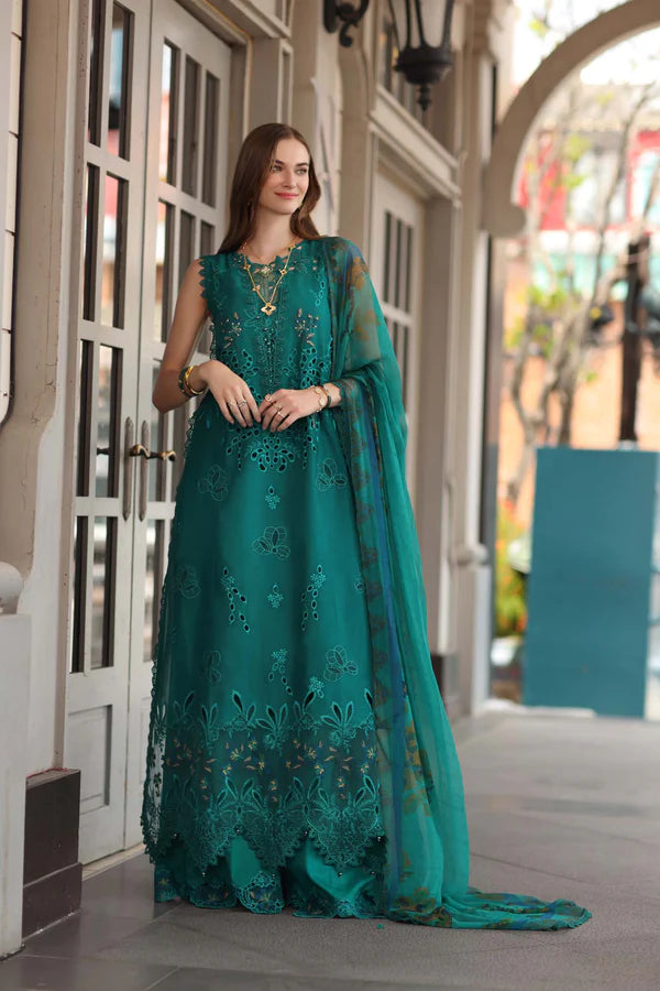 NOOR BY SAADIA ASAD LUXE CHIKANKARI D-01