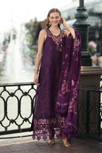 NOOR BY SAADIA ASAD LUXE CHIKANKARI D-07