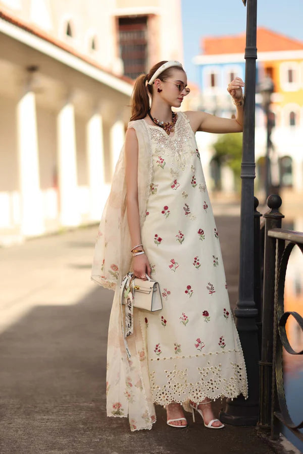 NOOR BY SAADIA ASAD D8-A-VANILLA MIST