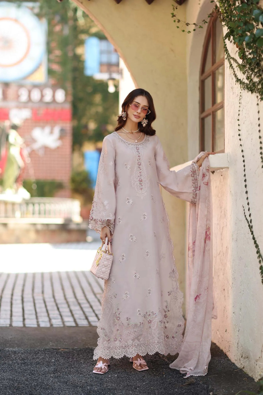 NOOR BY SAADIA ASAD D7-A