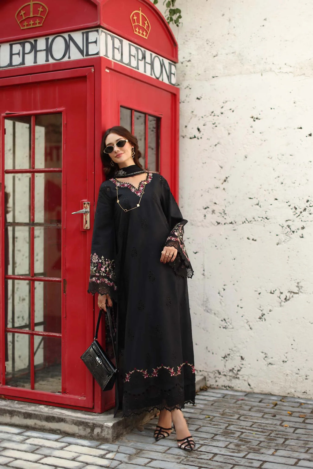 NOOR BY SAADIA ASAD D1-B