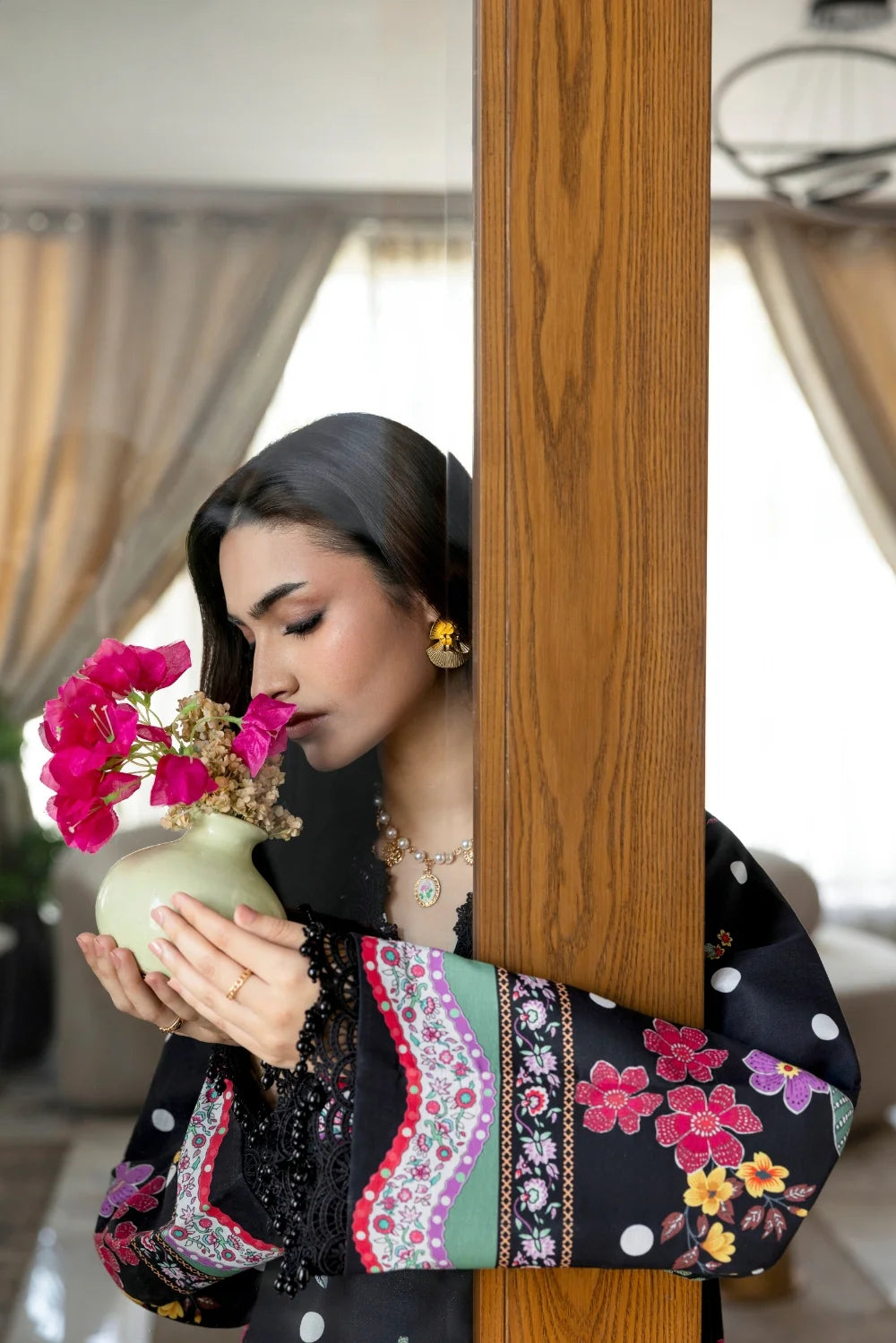 NAQSH MIDNIGHT MEADOW NOIR