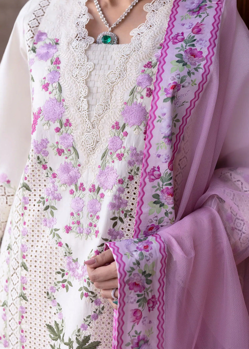SAIRA SHAKIRA BLOOM D-01A
