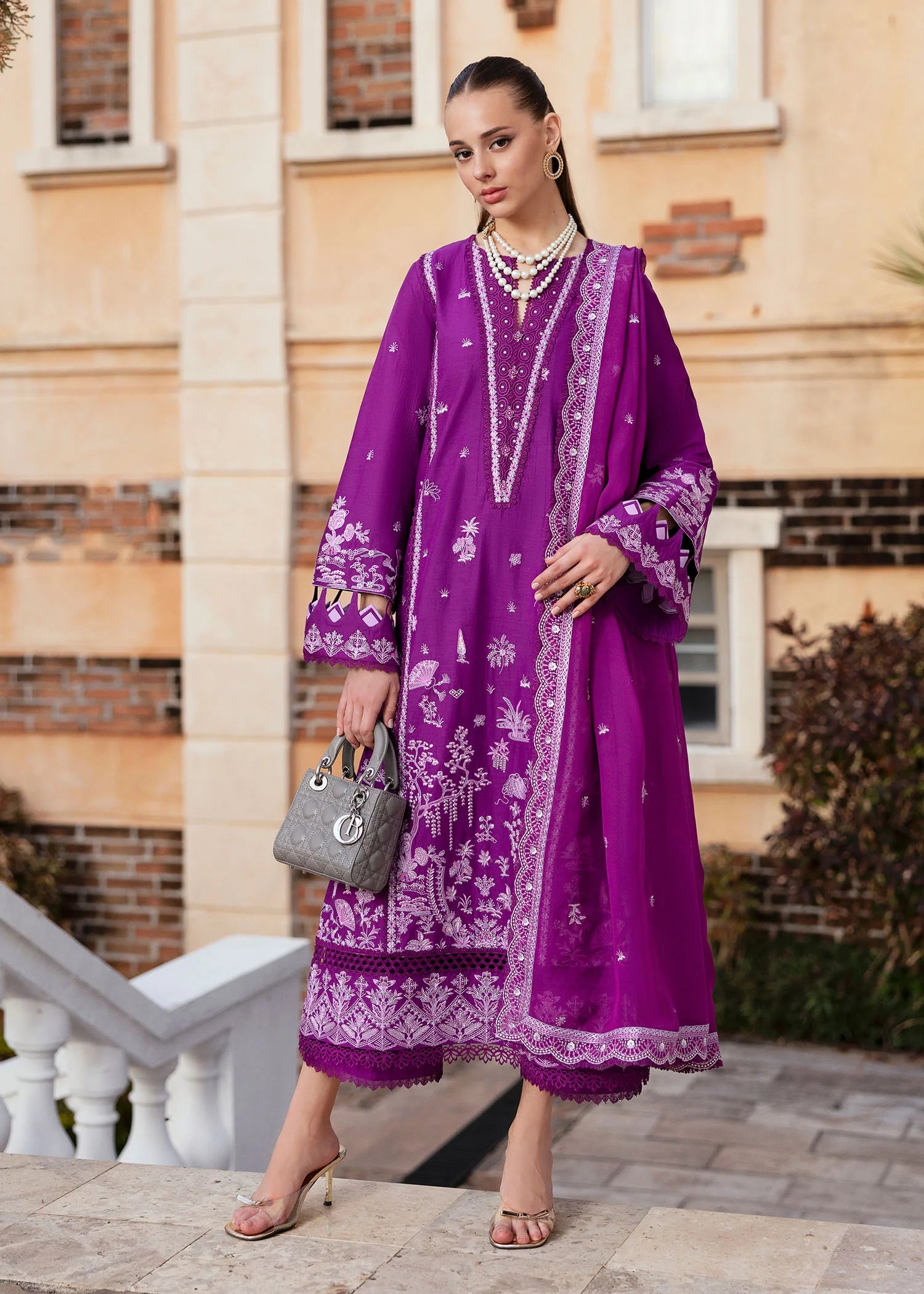 KANWAL MALIK CYRA